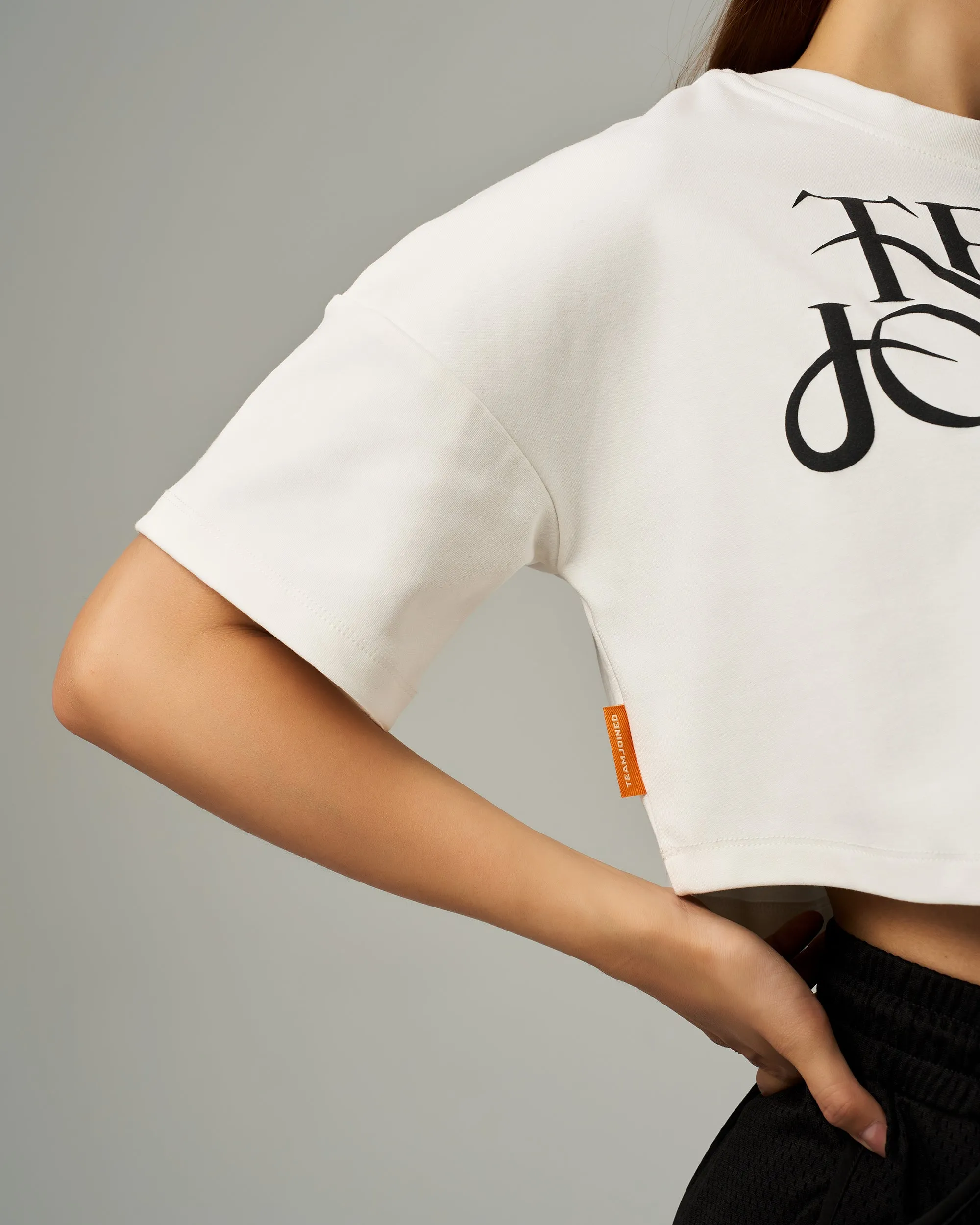 Aura Crop Top Oversized