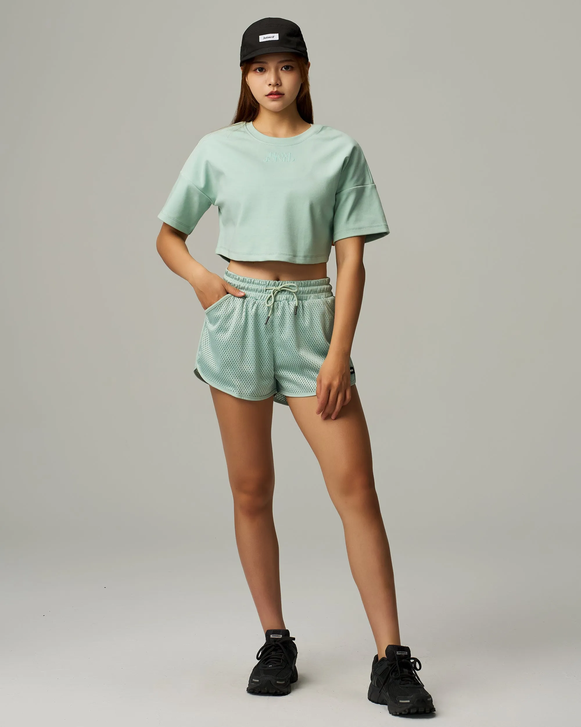 Aura Crop Top Oversized