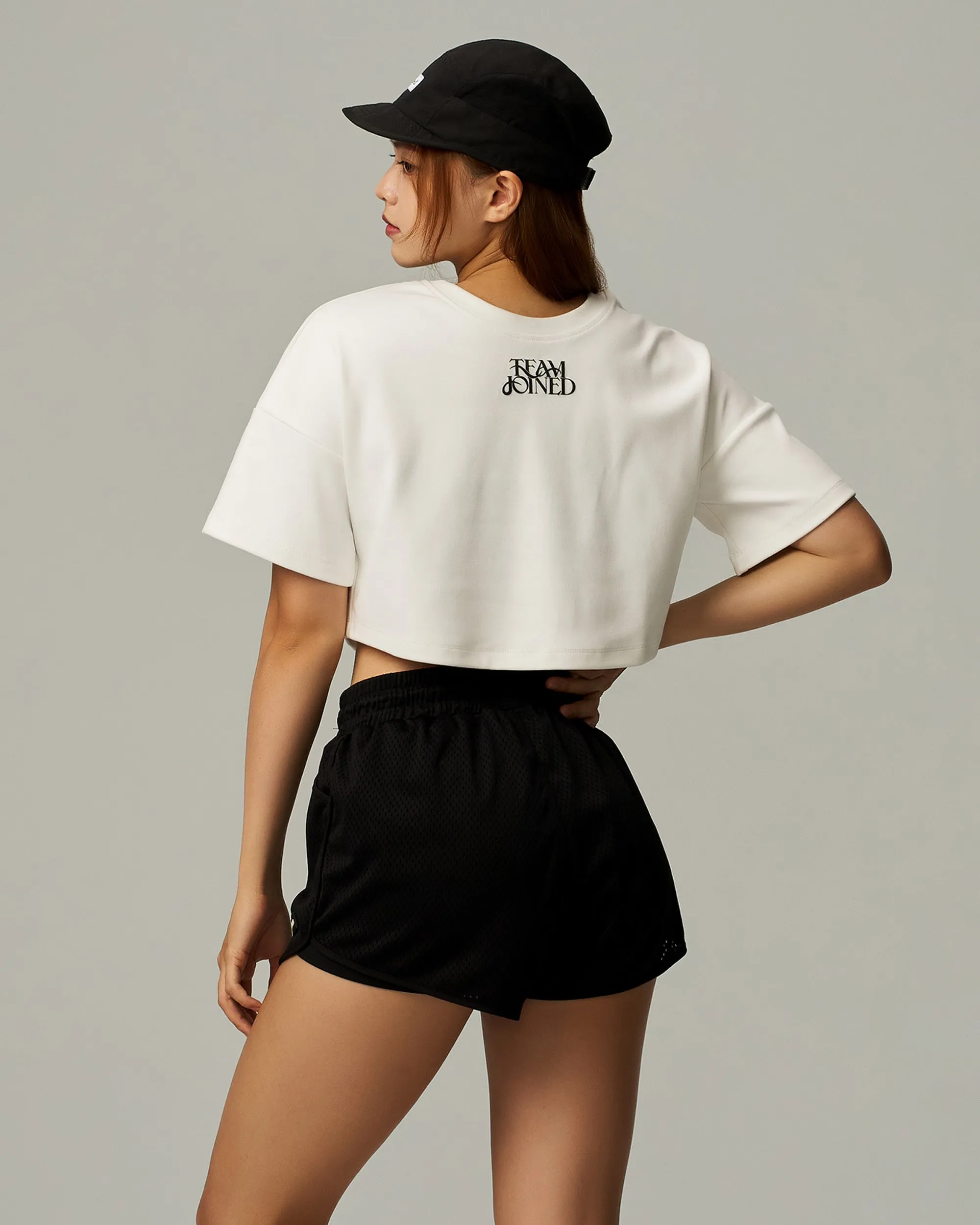 Aura Crop Top Oversized