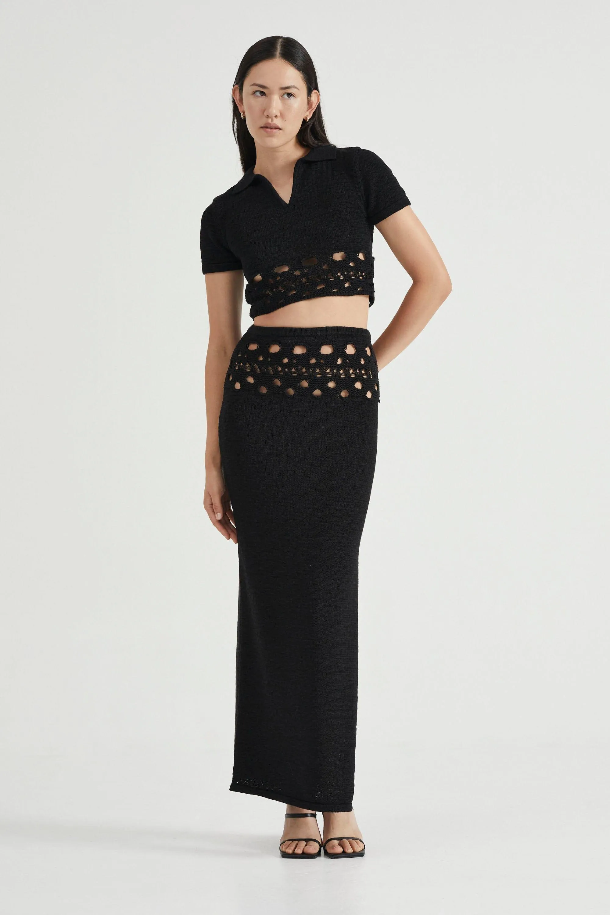 BREAK AWAY KNIT POLO TOP | BLACK