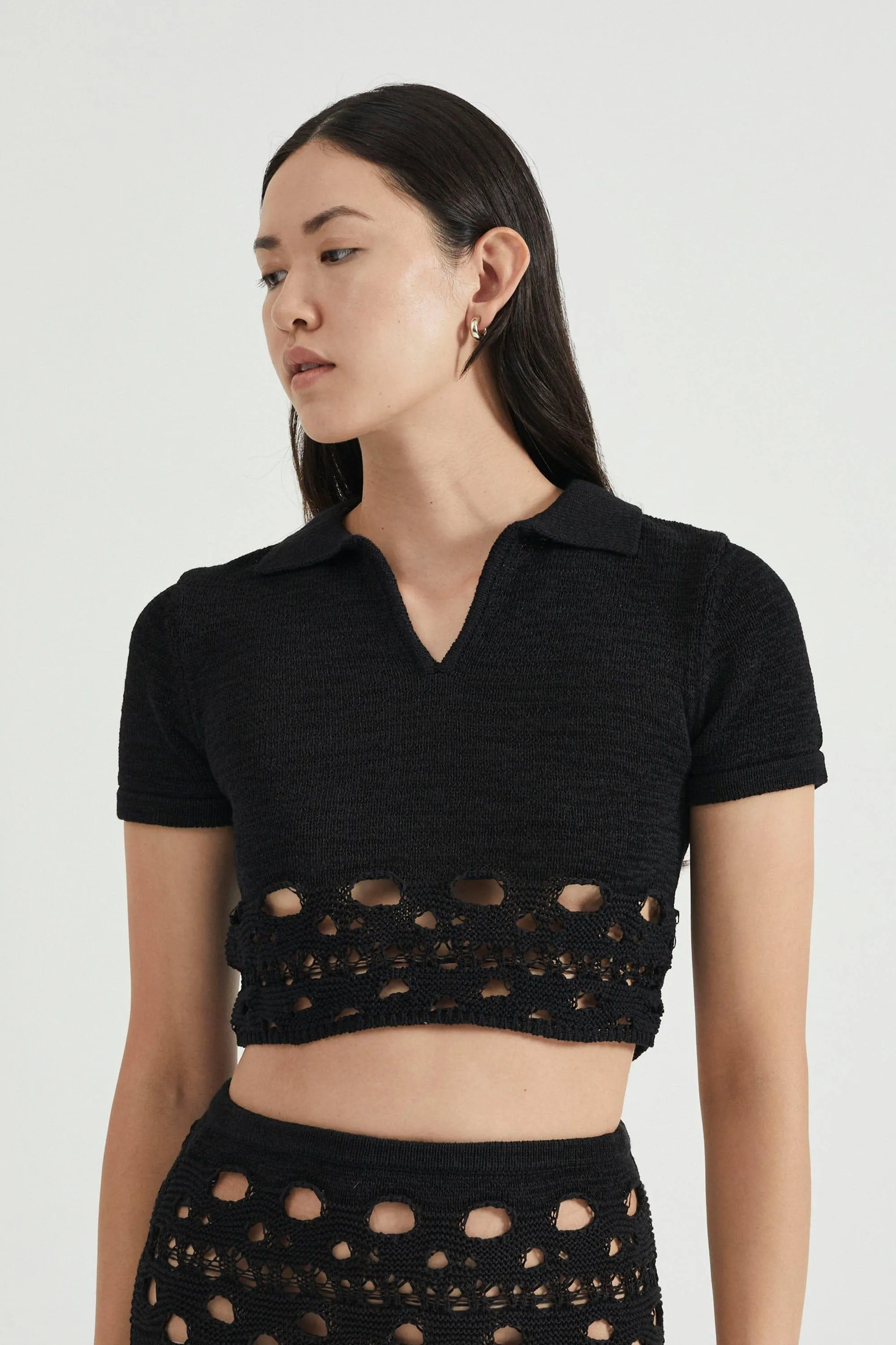 BREAK AWAY KNIT POLO TOP | BLACK