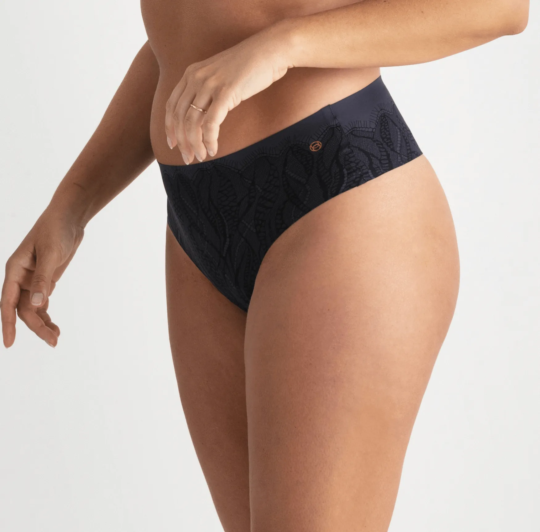 High-Waisted Thong (Midnight Lace)