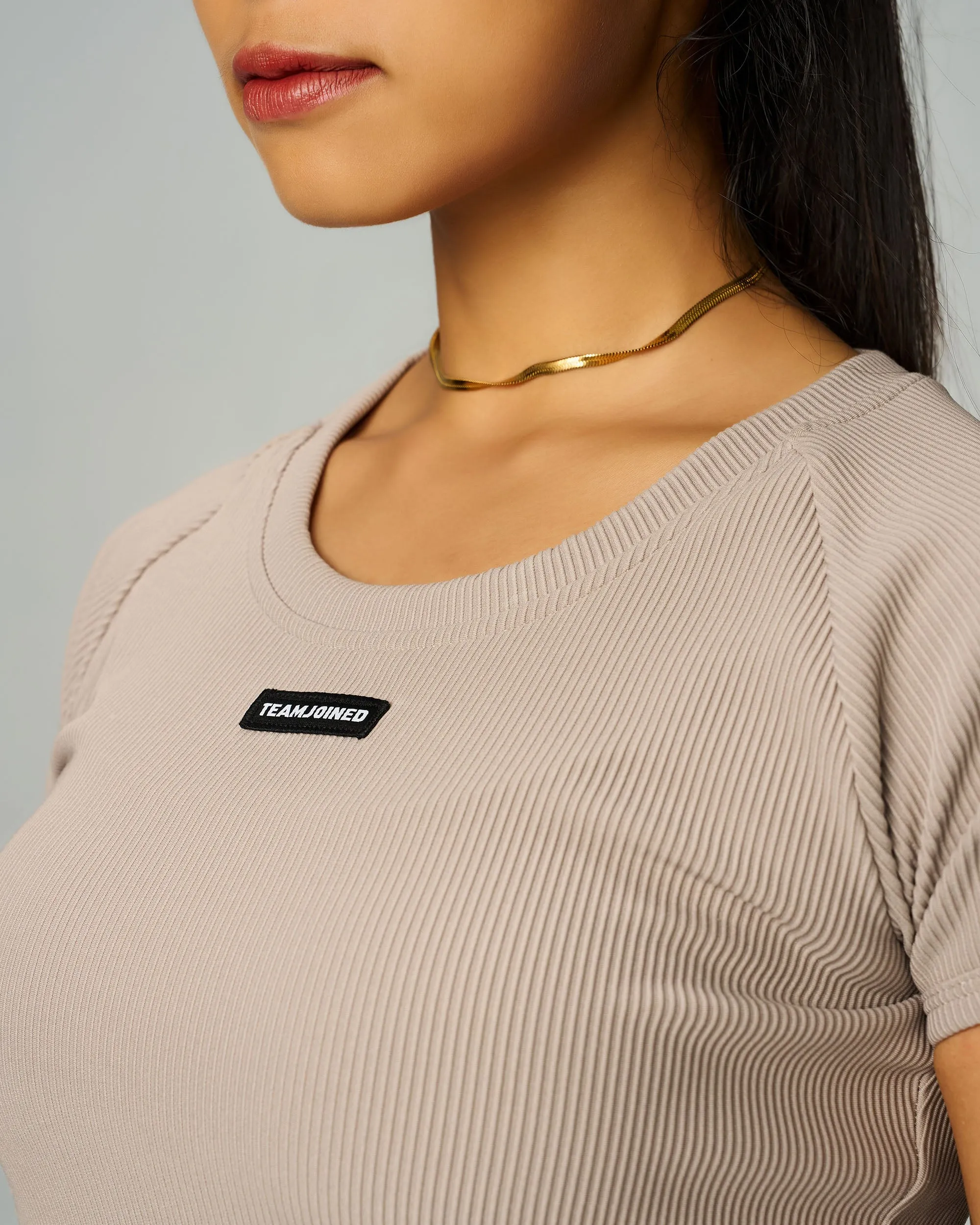 Label  Ribbed Crop Top
