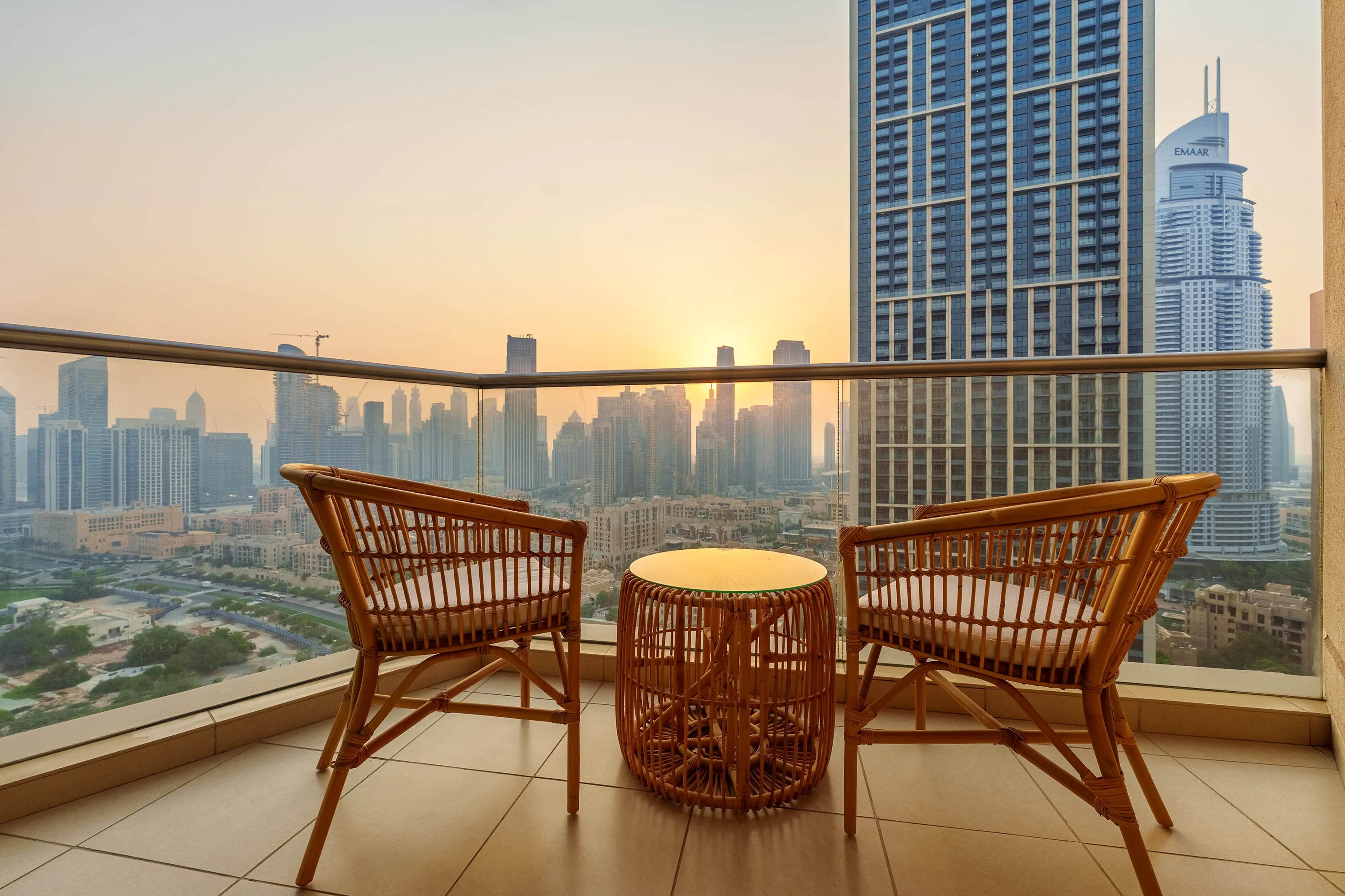 Modern Chic Apt w/ Spectacular Downtown Views