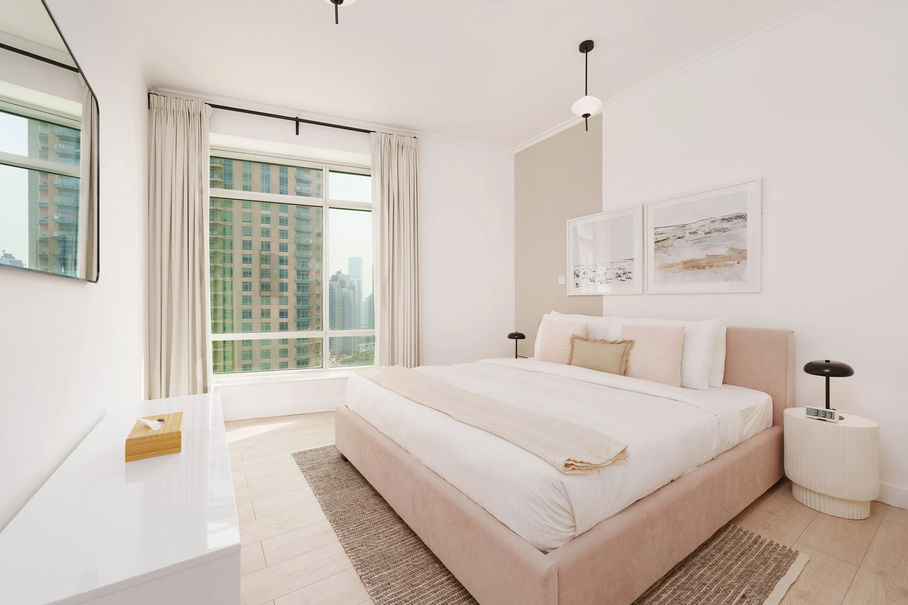 Modern Chic Apt w/ Spectacular Downtown Views