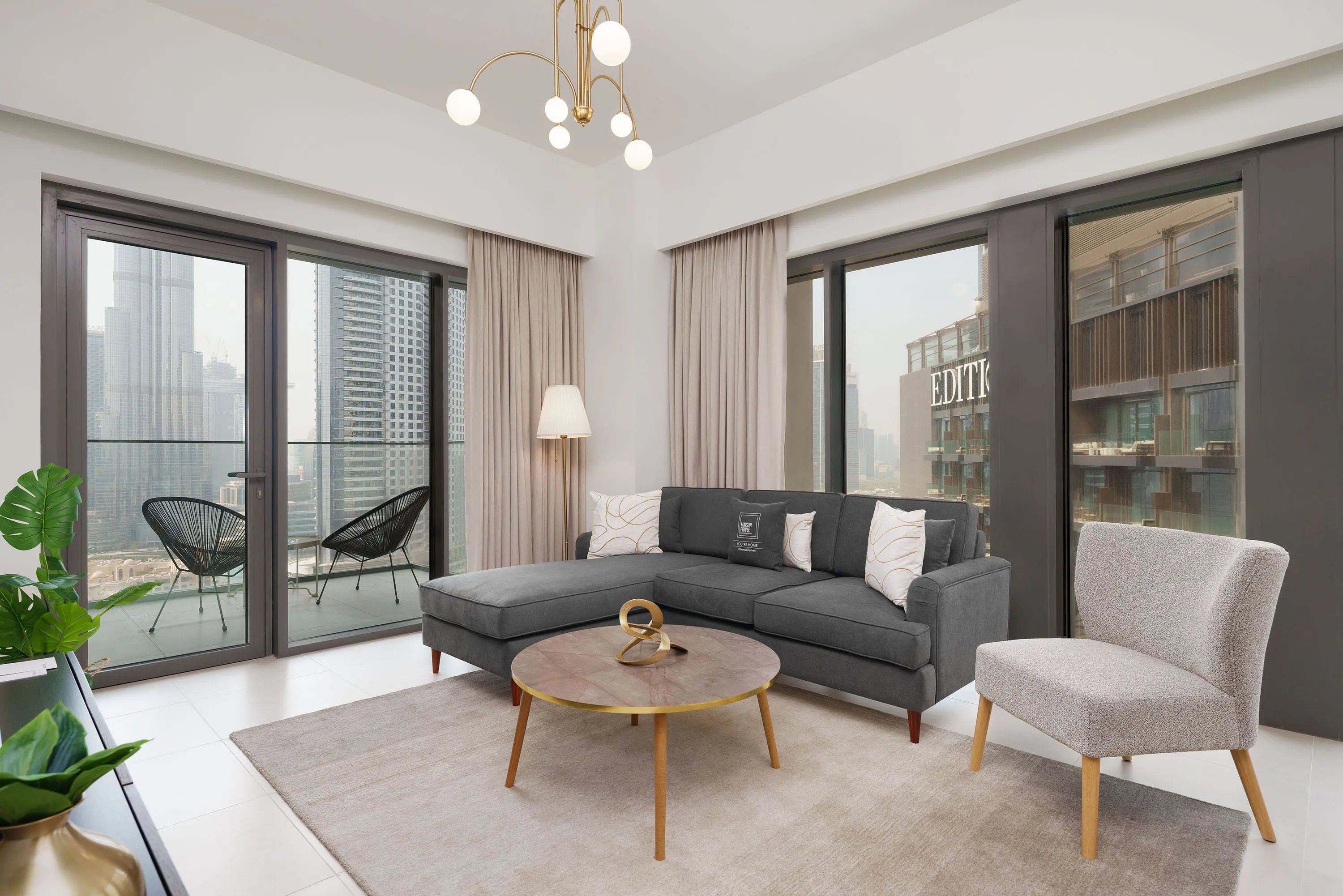 Modern Chic Apt w/ Unobstructed Burj Khalifa Views