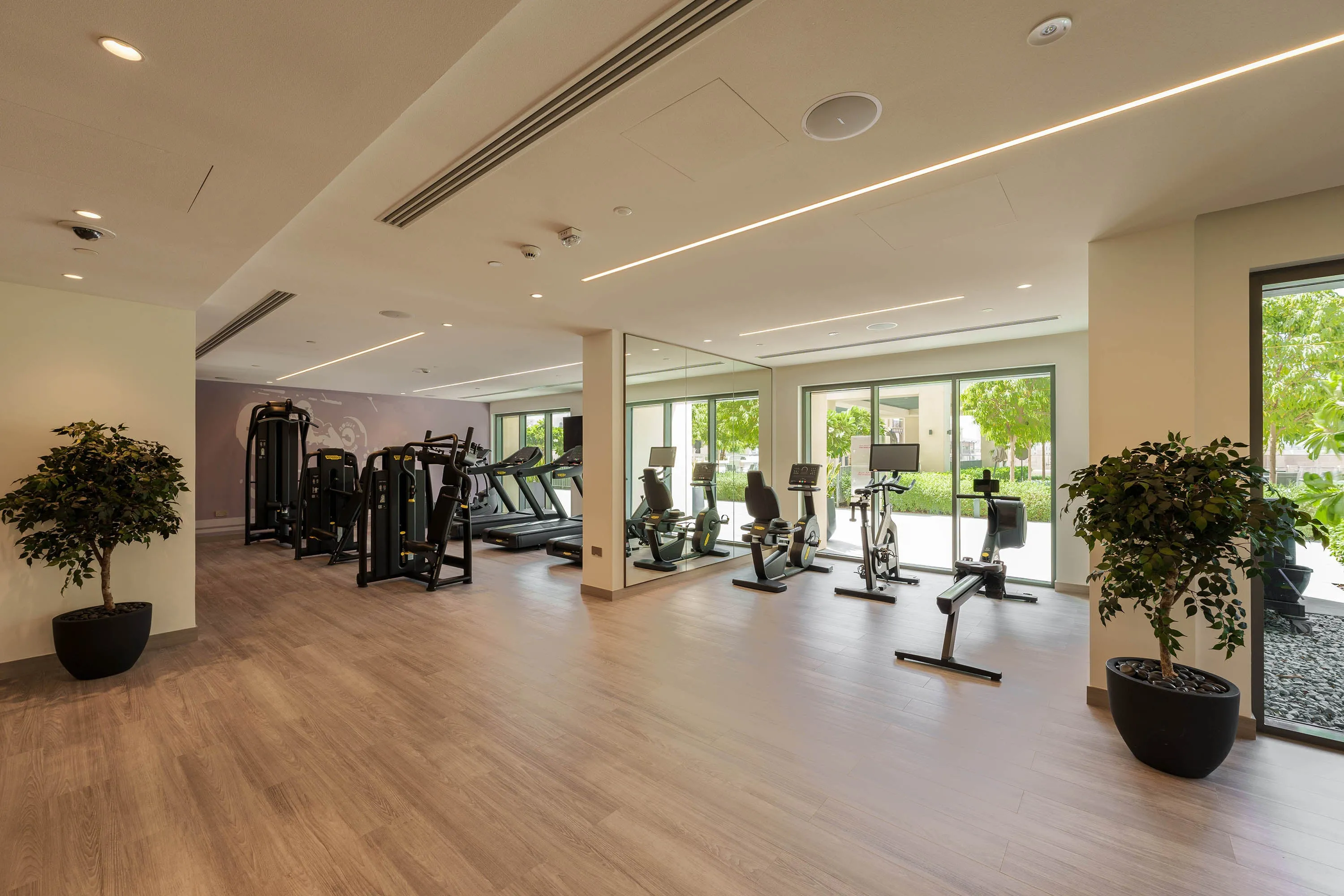 Modern Chic Apt w/ Unobstructed Burj Khalifa Views
