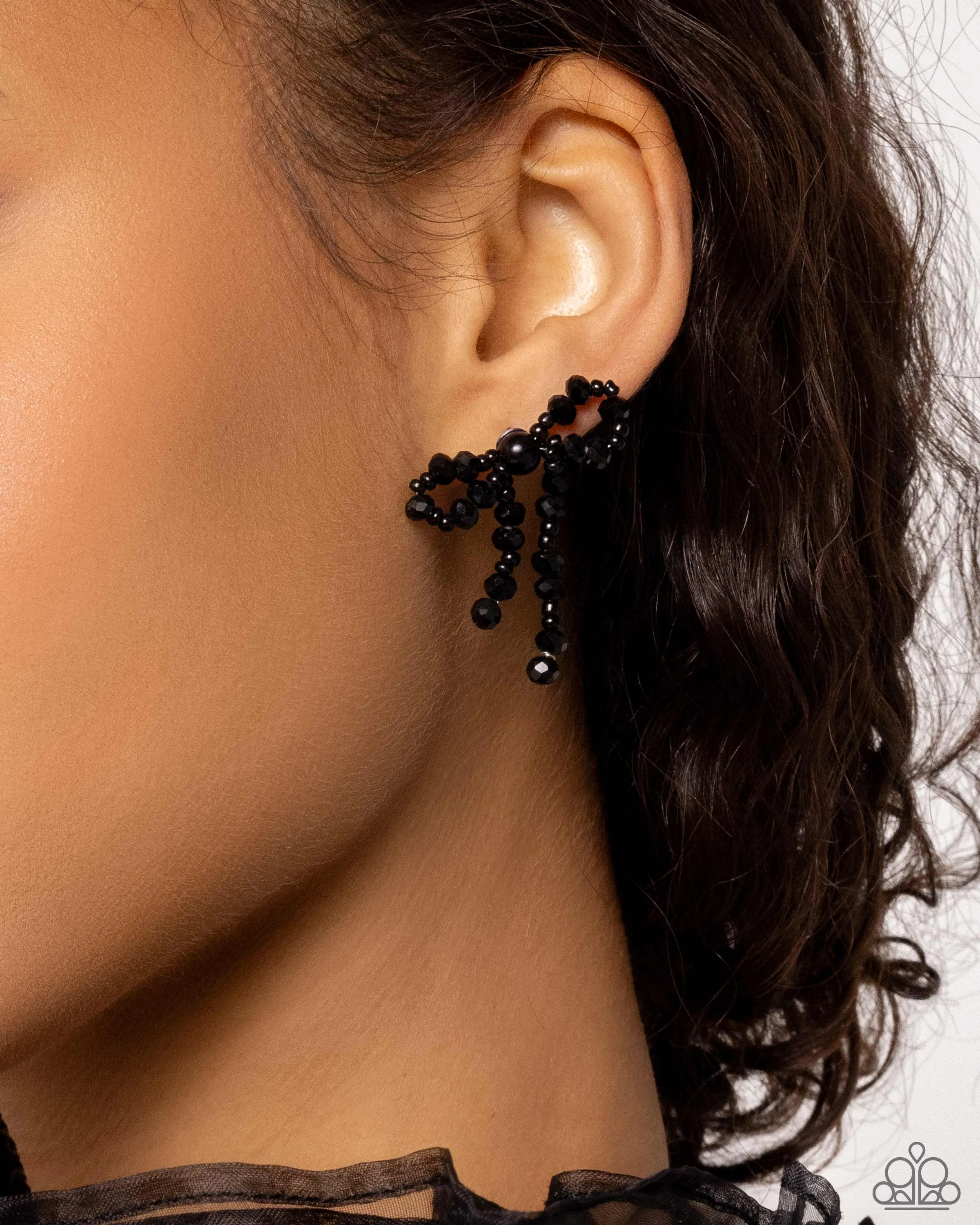 Paparazzi The BOW Must Go On - Black Earrings