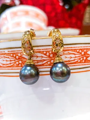 Vintage 18K Yellow Gold Triple Diamond Black Pearl Dangle Earrings