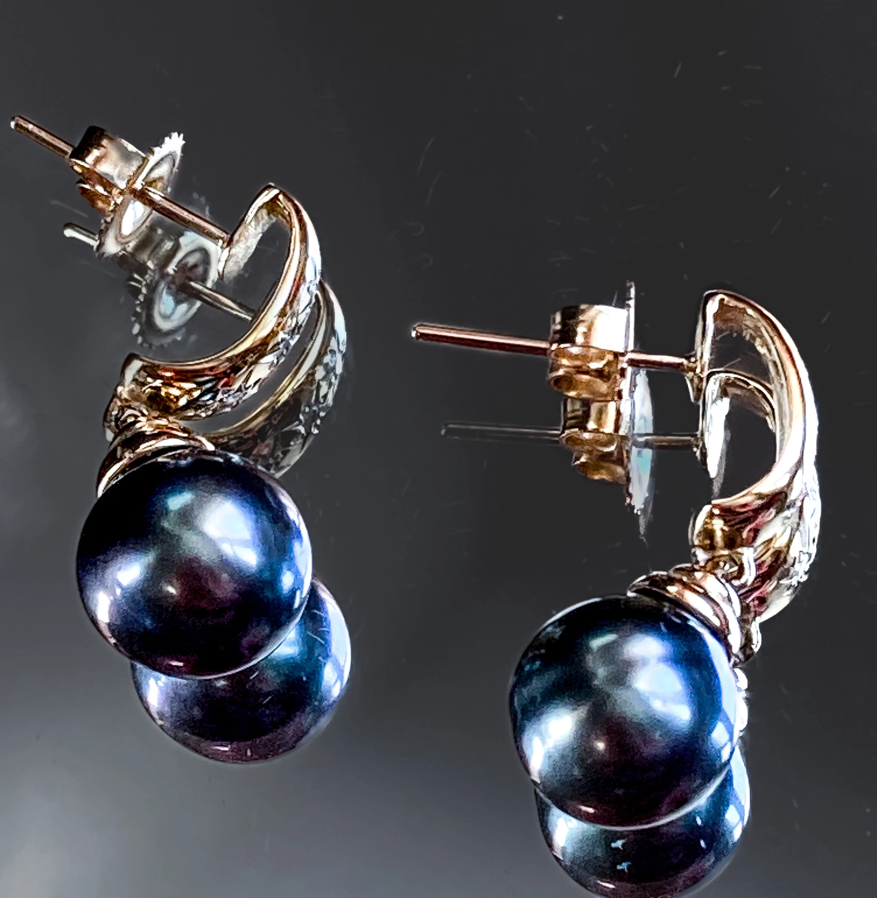 Vintage 18K Yellow Gold Triple Diamond Black Pearl Dangle Earrings