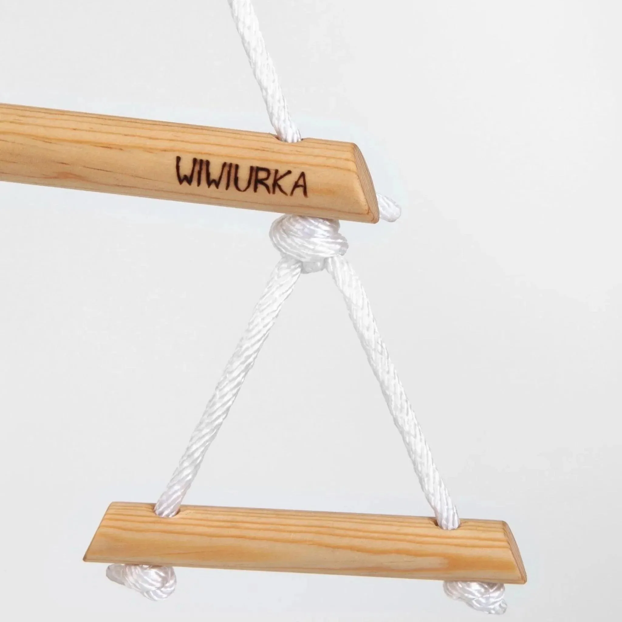 WOODEN TRAPEZE BAR
